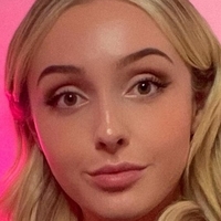 Astrella Rae Naken
