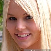 Athena Lundberg Naken