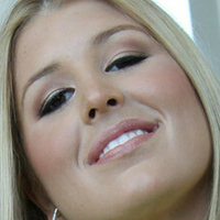 Athena Pleasures Naken