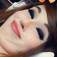 aullora Naken