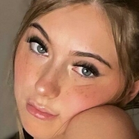 Autumn Alexis Naken