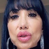 avadevine Naken