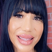 avadevinefree Naken