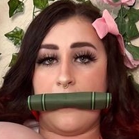 Avalon Mira Naken