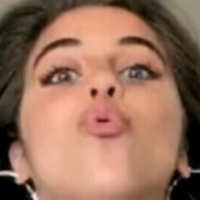 babyariel Naken