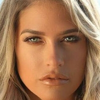 Barbara Blank Naken