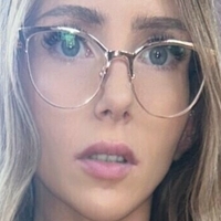 Barista Rachel Naken