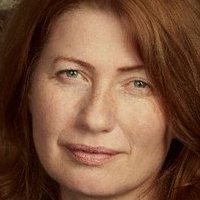 Belinda Bauer Naken
