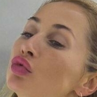 Bella Gold Naken