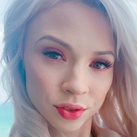 Belle of Nola Naken