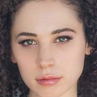 Bess Rous Naken