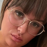 Beth Halsey Naken