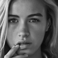 Betsy Volk Naken