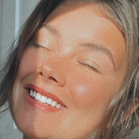 Beverly Brooke Naken