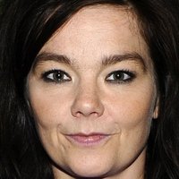 Björk Naken