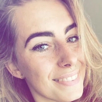 Blondinbelka Naken
