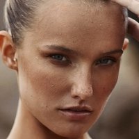Brooke Buchanan Naken