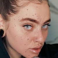Brooklyn Nicolina Naken