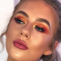 Caitlin Dixon Naken