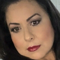 cajun-cougar Naken