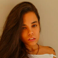 Camilla Scott Naken