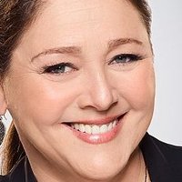 Camryn Manheim Naken