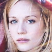 Cara Theobold Naken