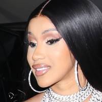 Cardi B Naken