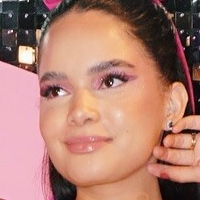 Carol Macedo Naken