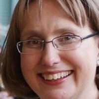 Caroline Laurence Naken
