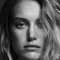 Caroline Lowe Naken