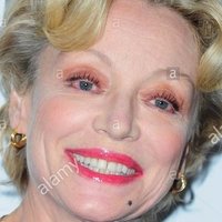 Caroline Sihol Naken