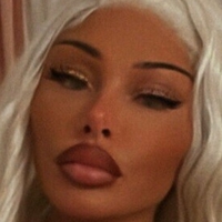 Cassie BadassCassFit Naken