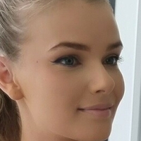 Cassie May Naken