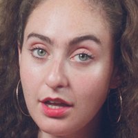 Catherine Cohen Naken