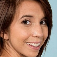 Cece Capella Naken