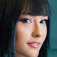ChameLeahn Cosplays Naken