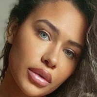 Chanelle Mauricette Naken