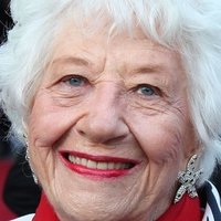 Charlotte Rae Naken