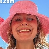 Chelsea Levin Naken