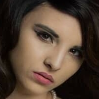 Chelsie Deville Naken