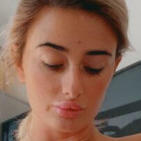 Chloe Allen Naken
