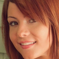 Chloe Dee Naken