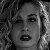 Christina Sigl Naken