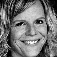 Christine Hohenester Naken