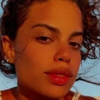 Clara Buarque Naken