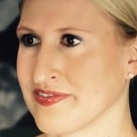 Claudia Geisler Naken