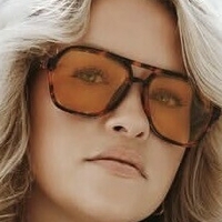 Claudiacalliel Naken