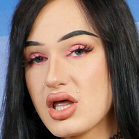 Coco Dahlia Naken