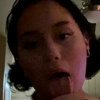 crosseyedivy Naken